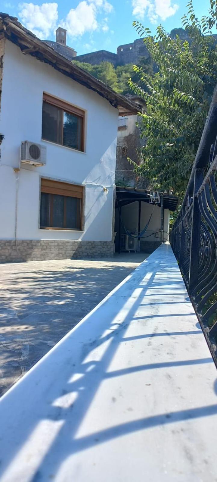 Marbi Guest House Gjirokastër المظهر الخارجي الصورة