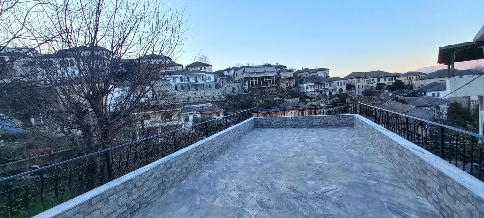 Marbi Guest House Gjirokastër المظهر الخارجي الصورة