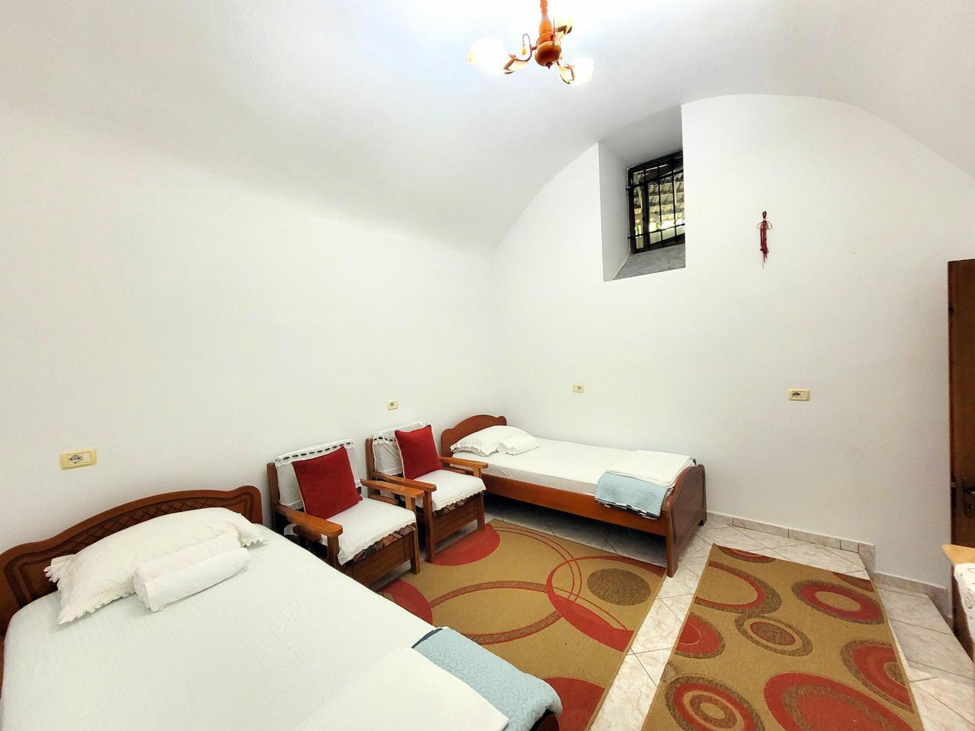 Marbi Guest House Gjirokastër المظهر الخارجي الصورة