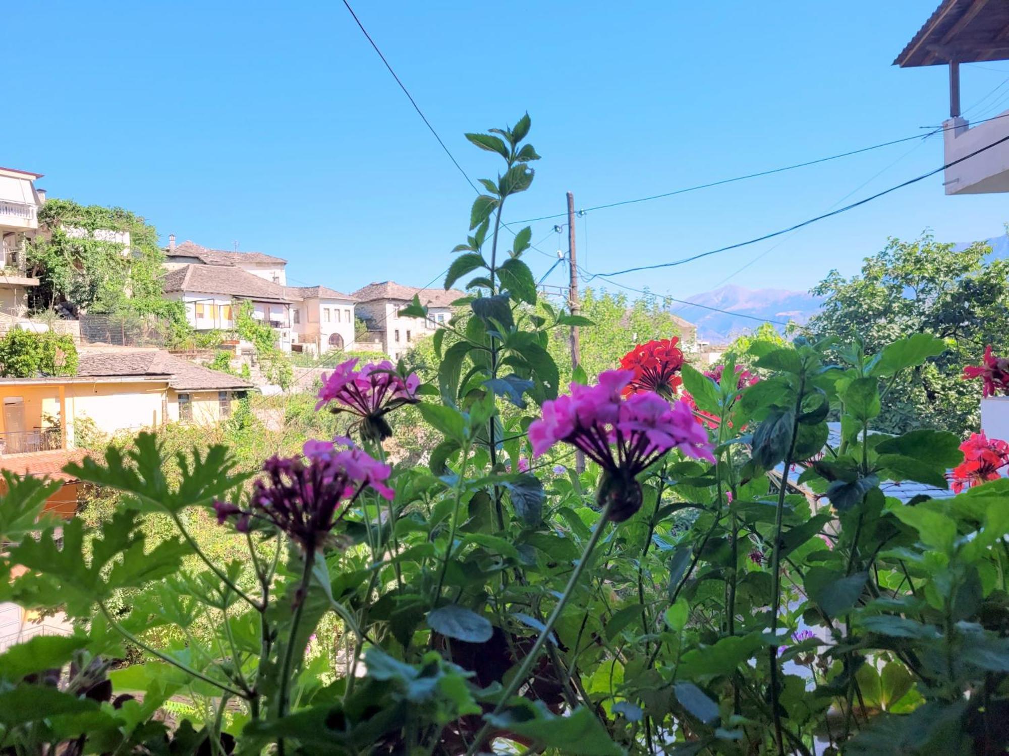 Marbi Guest House Gjirokastër المظهر الخارجي الصورة