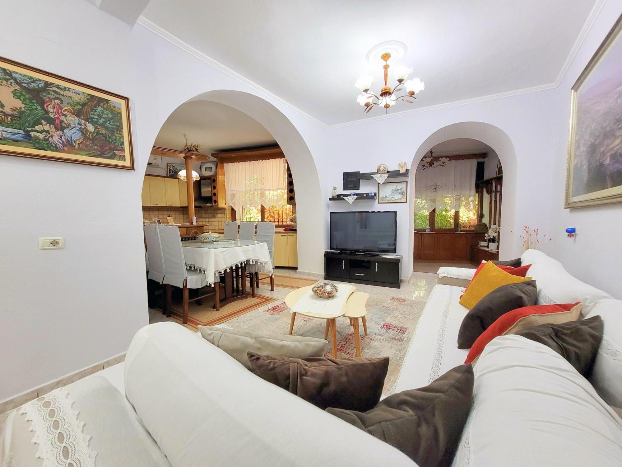 Marbi Guest House Gjirokastër المظهر الخارجي الصورة